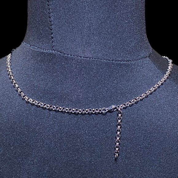 Rolo Chain Silvertone Bullet Pendant Necklace With Diamond Look CZ  Crystals - Picture 3 of 3